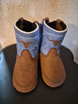 Baby boots size 4