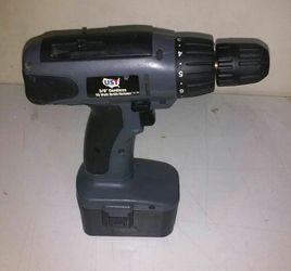 BLACK & DECKER 18-volt 3/8-in Cordless Drill (Charger Included and