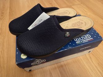 Fly Flot Italian Slipper (New) - Size 38/7.5