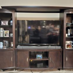 Espresso brown TV Stand / Entertainment center