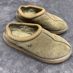 UGG Tasman Women’s 7 slippers in green and tan #UGG #Slippers