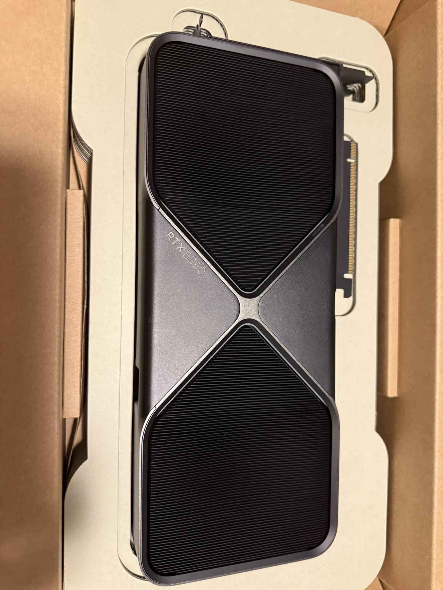 NVIDIA - GeForce RTX 5090 FE (Founders Edition) 32GB GDDR7 Graphics Card - Dark Gun Metal