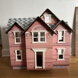 Doll House with furniture (Melissa & Doug)