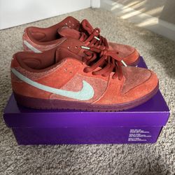 Nike SB Dunks 