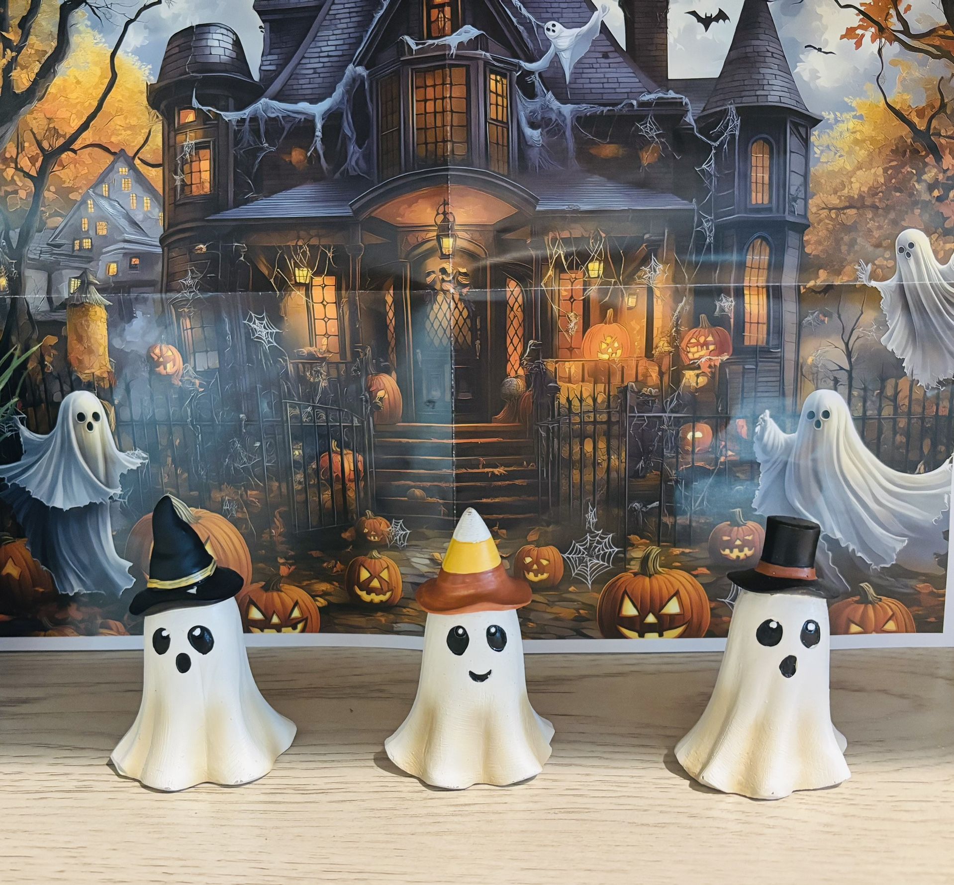 3 Adorable Tiered Tray Halloween Ghost Decor