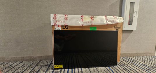 40 Inch TV with Remote