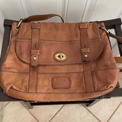 Real Leather Fósil Unisex Messenger Bag.