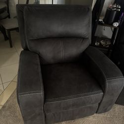 Recliner Chair 
