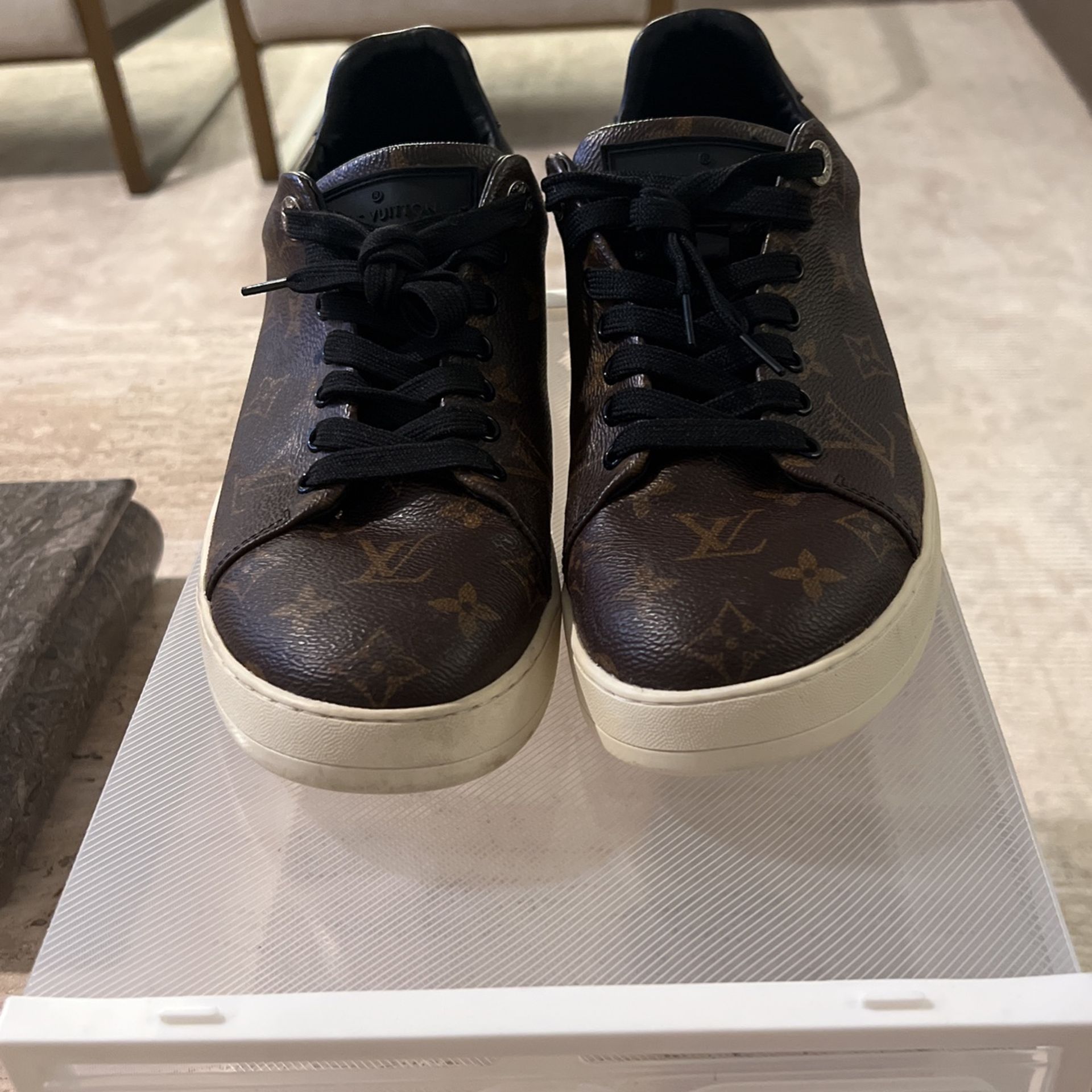 Louis Vuitton Sneakers Shoes Women’s Size 10