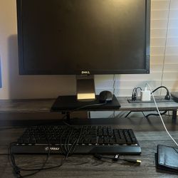 Dell 22” Monitor + MSI Keyboard & Mouse - Katy, TX