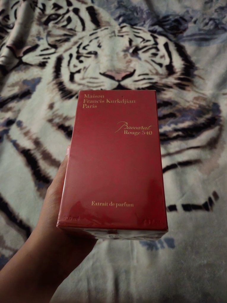 Baccrat Rouge 540 Price Negosiable