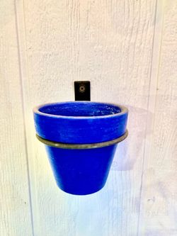 4”x4” clay pots and wall holders
