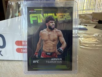 Arman Tsarukyan 25/25 Bookend Finishers Topps Finest Card