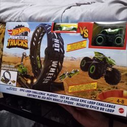 New Unopened Sealed  Toys Set Great Gift For Someone $20 Pick Up At Country Club And Grant Check Out All Pictures Serious Buyers Only 