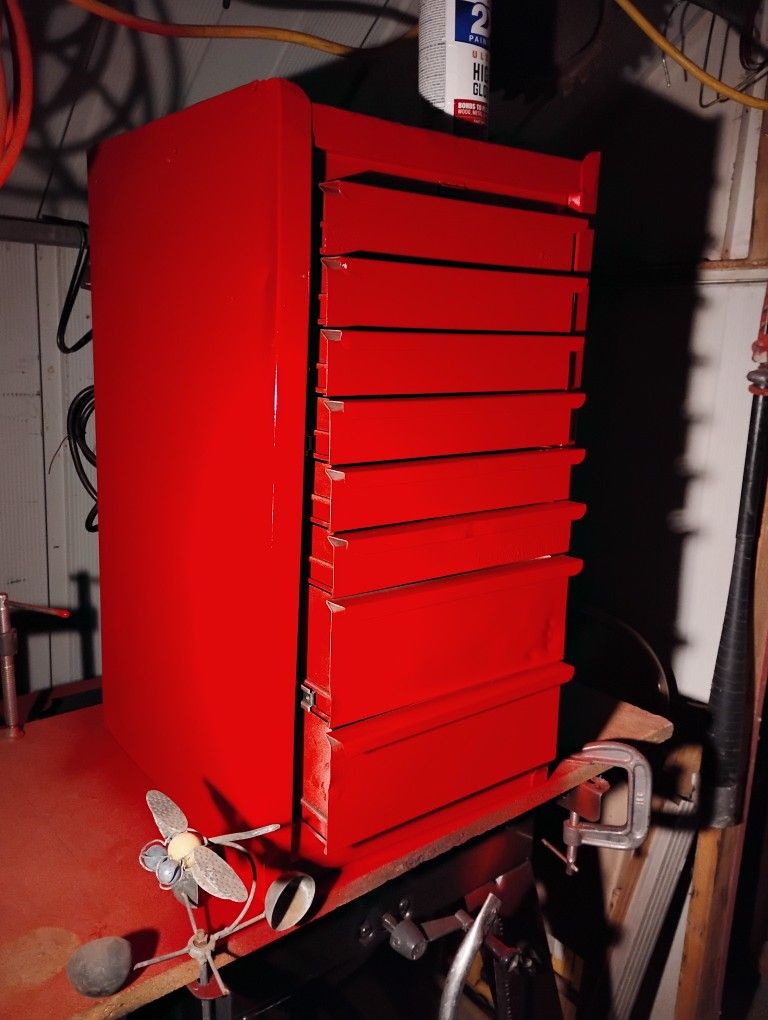 SNAP ON SIDE TOOL BOX