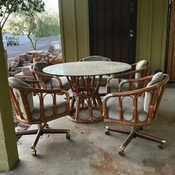 Free Table