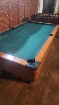Mizerak Pool Table