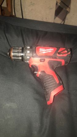 Milwaukee 10 mm drill driver