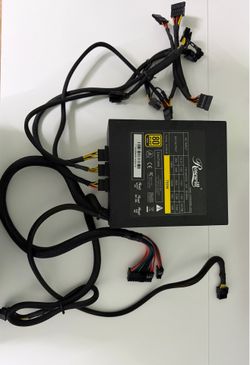 Rosewill 750 Watt 20+4 Pin ATX Desktop Power Supply CAPSTONE-750M