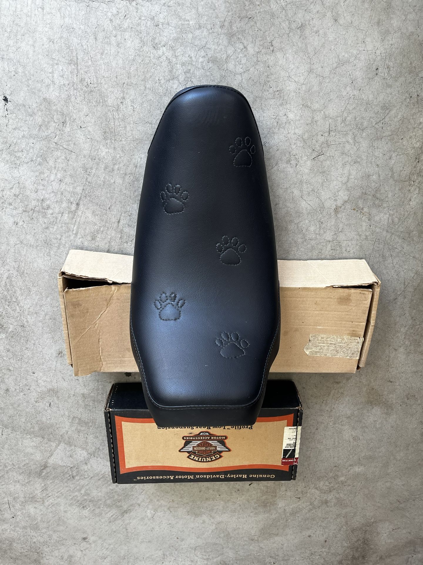 Lowering Rear Shocks And Fork Springs And Solo Seat From a 2003 Harley Dyna Low Rider FXDL