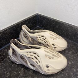 Foam Runners MX Cream Clay (Size 8)