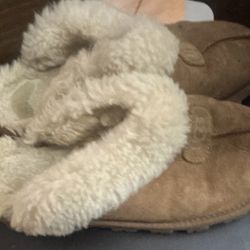 UGG Women's Brown Suede Shearling Lined Slip-On Slippers US Size 10