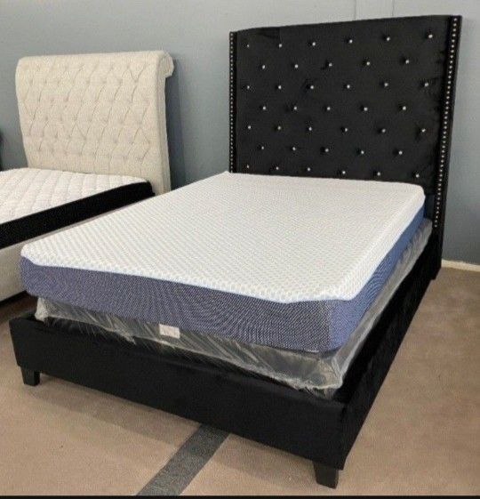 Brand New/ Black Upholstered Queen Bed Frame Cama// King Size Available/ Mattress Sold Separately