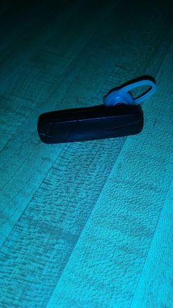 Brand new wireless Bluetooth ear piece