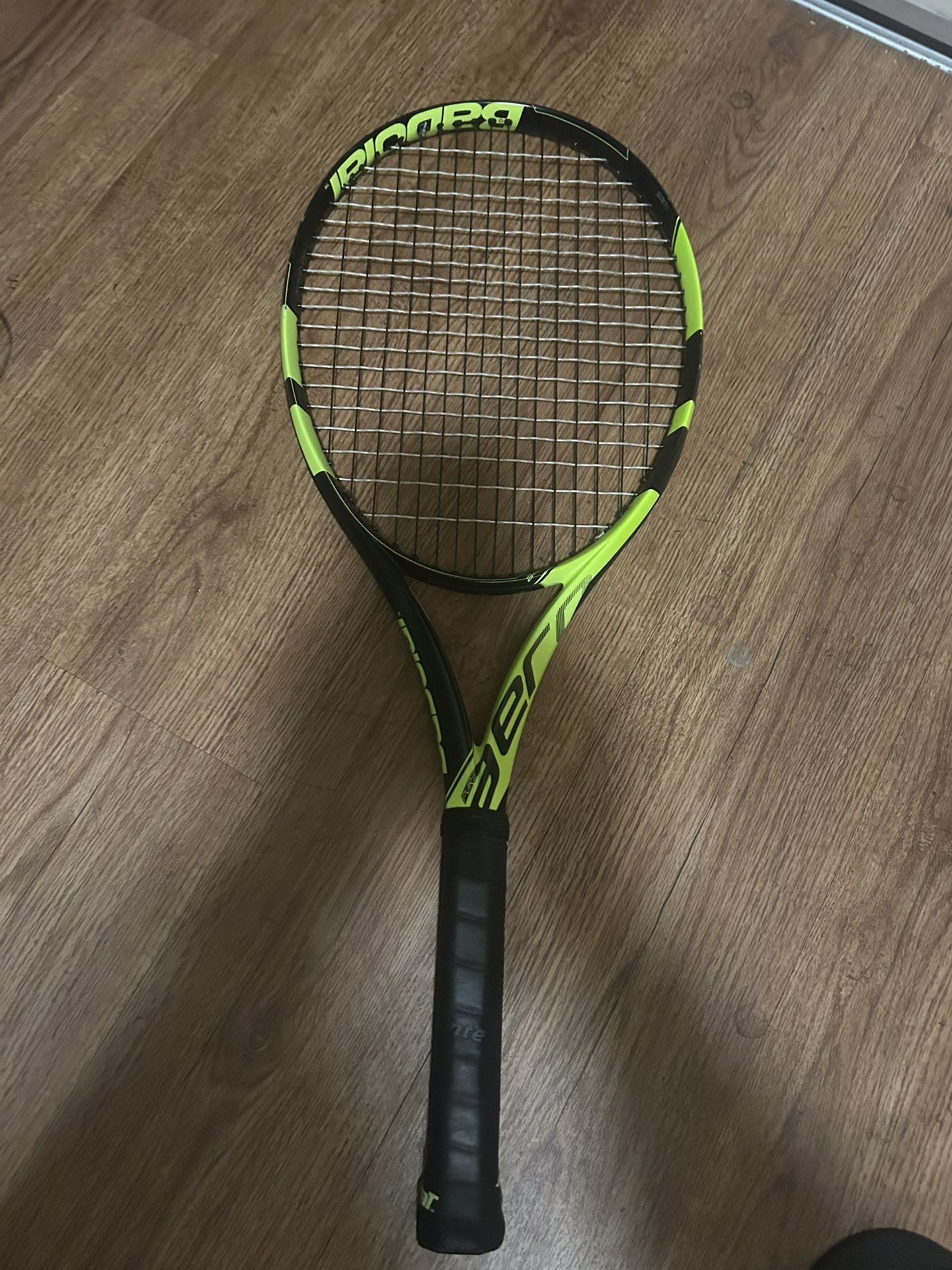 Babolat Pure Aero 100 Tennis Racket