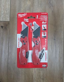 NEW Milwaukee 2-Pack 6 In 1 Fastback Utility Knife