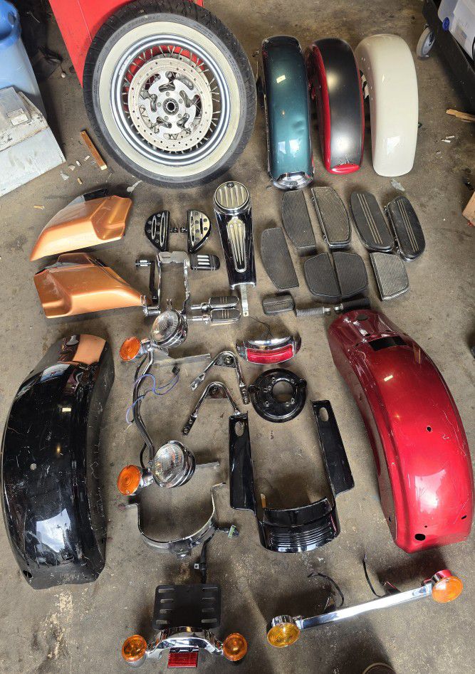 Lots Of Harley-Davidson Parts