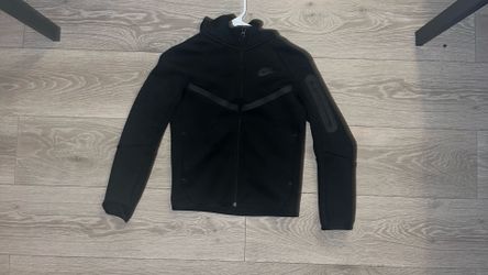 Black Nike Tech