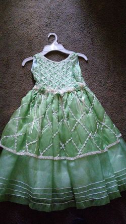 Dress good condition size #4