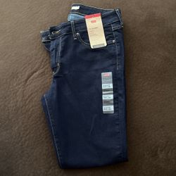 Womens Levi’s 