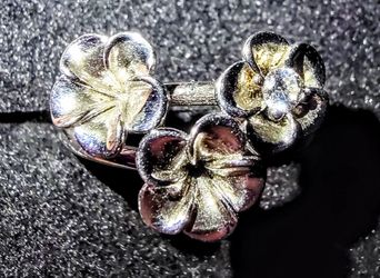 925 Sterling Silver Triple Plumeria Flower Ring CZ Accent Size [7]