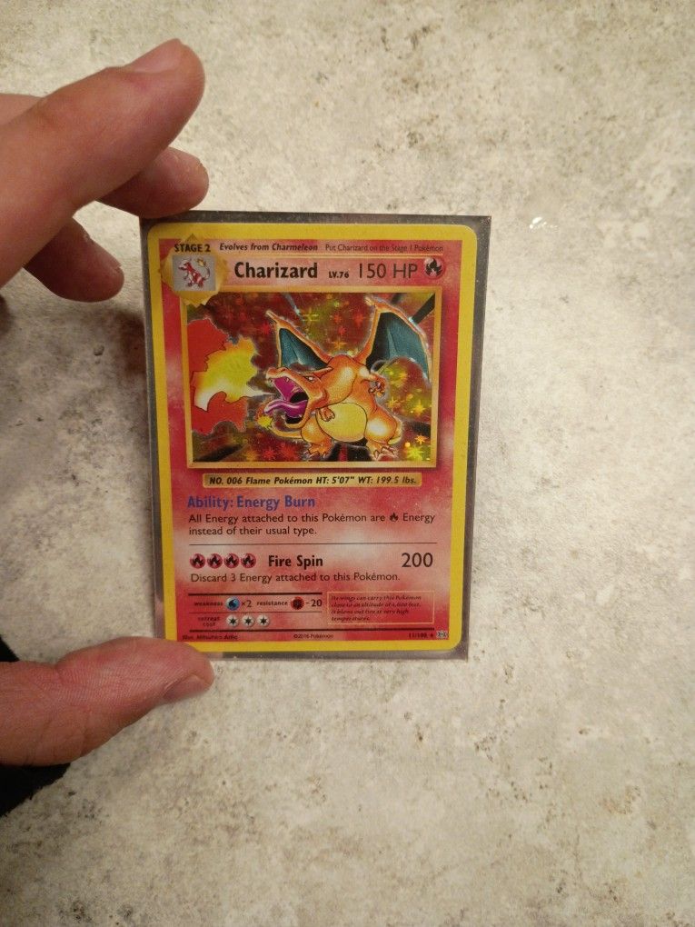 Charizard 2016 Card
