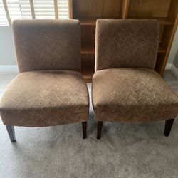 Living Room Chairs 