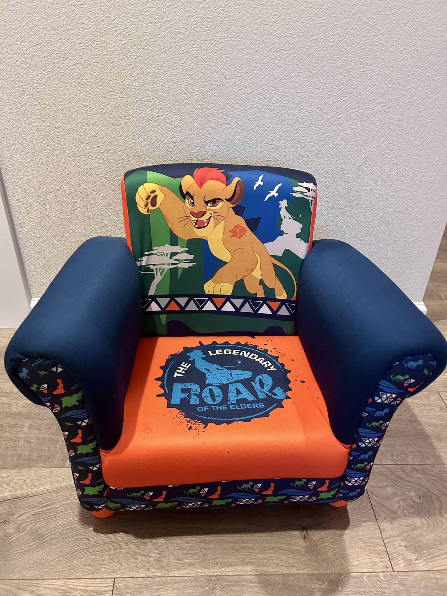 Delta Children Chair