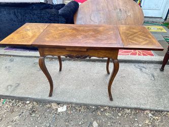 Brandt French Provincial style parquetry draw-leaf table
