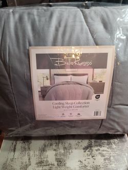 Belle Russo Cooling Lightweight Queen Comforter