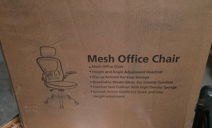 Mesh office chair