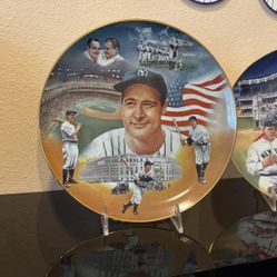 Lou Gehrig 10 1/4 inch sports impression plate