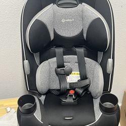 Car Seat And Bassinet 