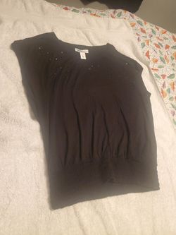 Black shirt