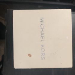 Gold Michael Kors watch (PRICE DROP)