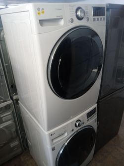 LG stackable front load washer and dryer set - Free delivery