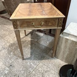 Vintage Hekman Side Table with Inlay Design