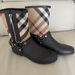 Burberry Rain Boot (Women)
