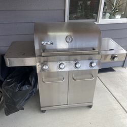 Monument Propane BBQ Grill Stainless Steel 4 Burner