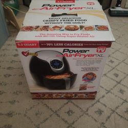 Power Air Fryer 5.3 Qt $25